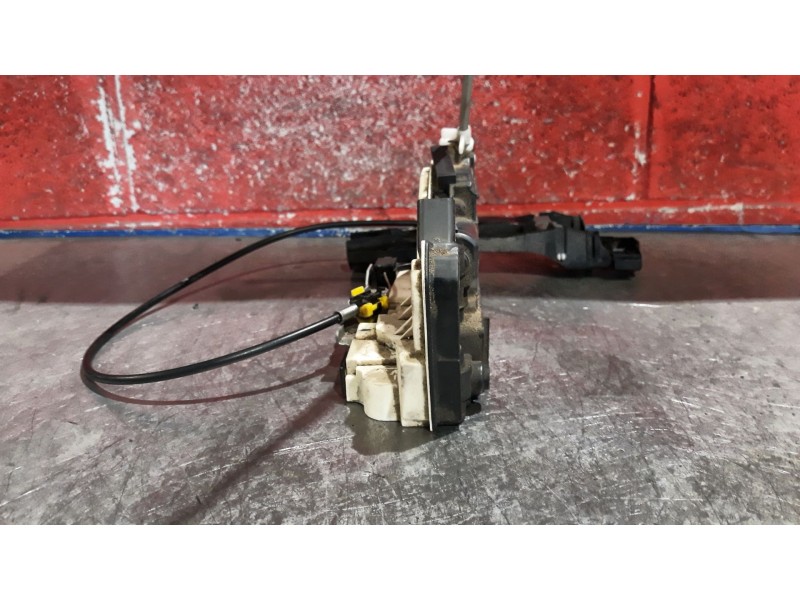 Recambio de cerra. puer. tras. izquierda para seat ibiza (6j5) 1.6 tdi | 0.08 - ... 1.6 tdi | 0.08 - ... referencia OEM IAM   