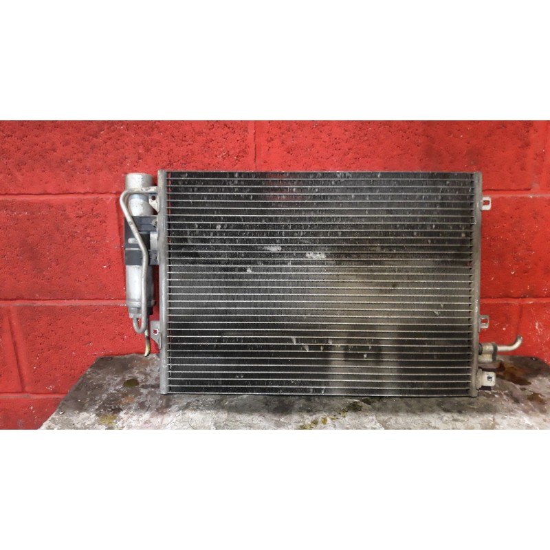 Recambio de conden. radia. aire acondicio. para renault clio ii fase i (b/cbo)  | 0.98 - 0.01  | 0.98 - 0.01 referencia OEM IAM 