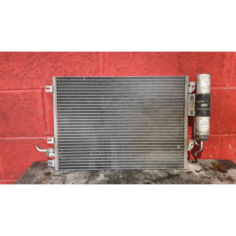 Recambio de conden. radia. aire acondicio. para renault clio ii fase i (b/cbo)  | 0.98 - 0.01  | 0.98 - 0.01 referencia OEM IAM 