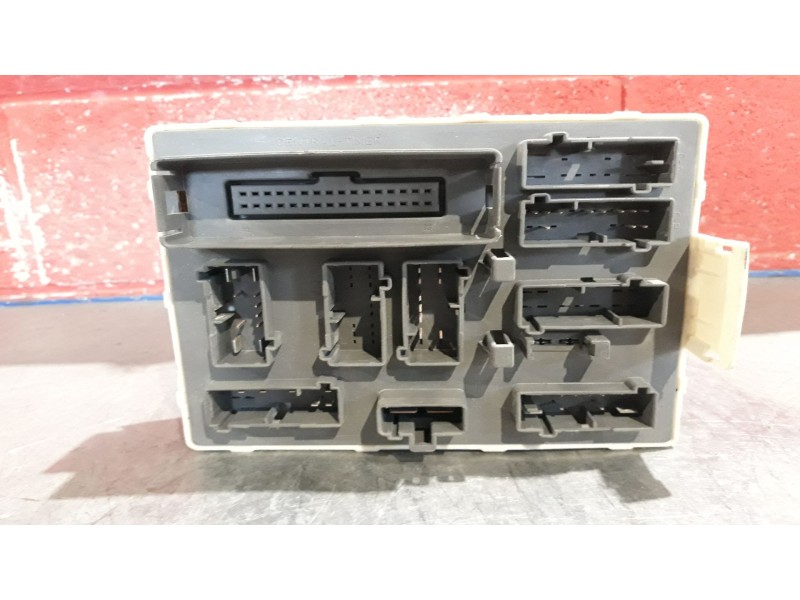 Recambio de caja reles fusibles para ford transit connect (tc7)  | 0.02 - 0.09  | 0.02 - 0.09 referencia OEM IAM 518774500  