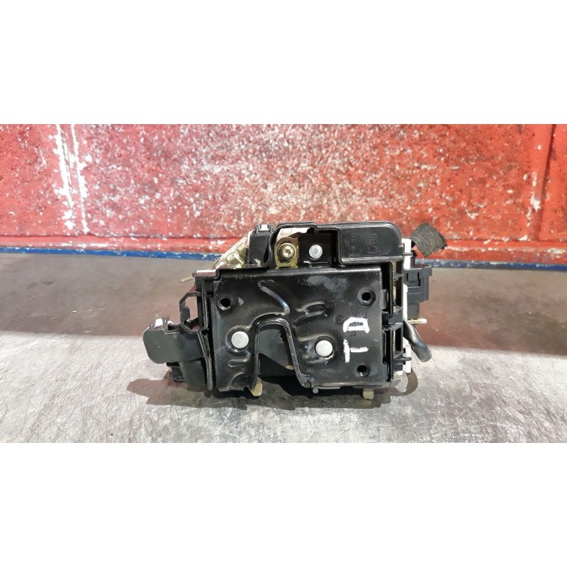 Recambio de cerra. puer. tras. derecha para seat cordoba berlina (6k2) stella | 08.99 - 12.03 stella | 08.99 - 12.03 referencia 