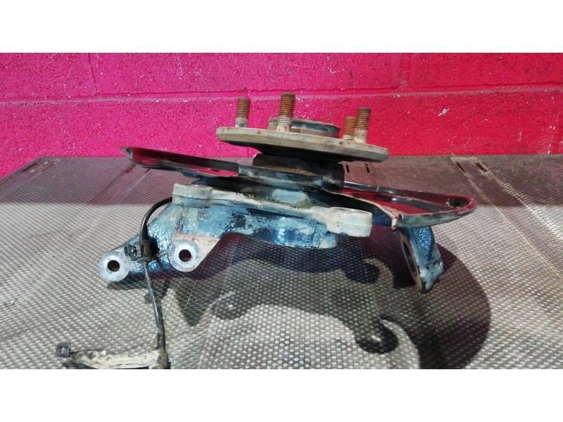 Recambio de mangueta delantera derecha para daihatsu terios 1.3 cx 4wd referencia OEM IAM    Recambio de mangueta delantera derecha para daihatsu terios 1.3 cx 4wd referencia OEM IAM
