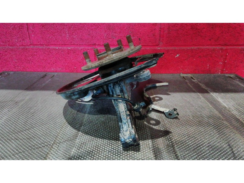 Recambio de mangueta delantera derecha para daihatsu terios 1.3 cx 4wd referencia OEM IAM    Recambio de mangueta delantera derecha para daihatsu terios 1.3 cx 4wd referencia OEM IAM