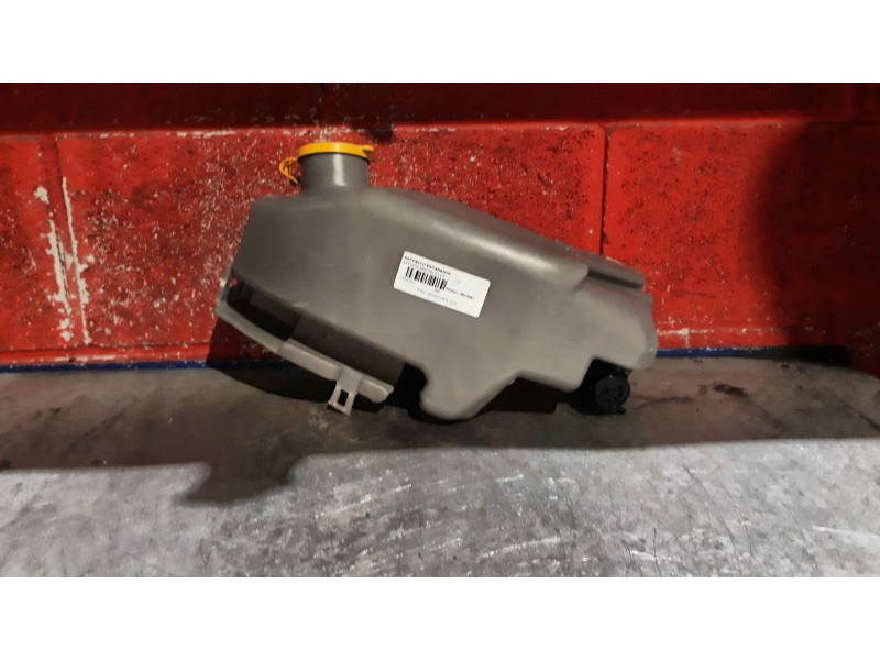 Recambio de deposito expansion para nissan cabstar e110 | ... e110 | ... referencia OEM IAM    Recambio de deposito expansion para nissan cabstar e110 | ... e110 | ... referencia OEM IAM