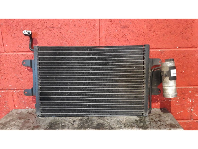 Recambio de condensador radiador aire acondicionado para seat ibiza (6k1) 1.4 16v | 0.99 - ... ibiza (6k1) 1.4 16v | 0.99 - ... 