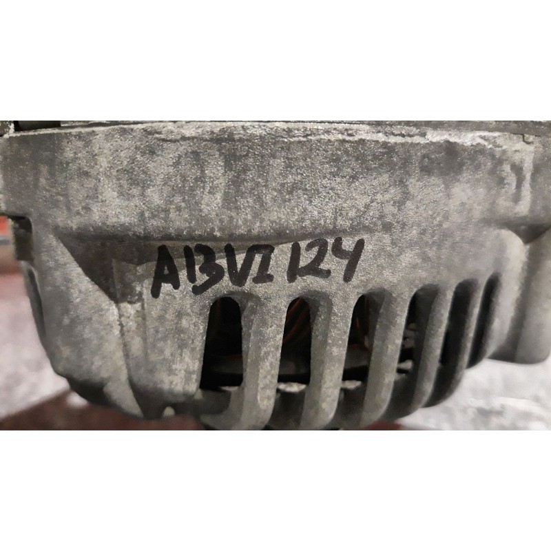 Recambio de alternador para volkswagen polo berlina (6n1) 1.6 | 0.94 - ... 1.6 | 0.94 - ... referencia OEM IAM A13VI124  