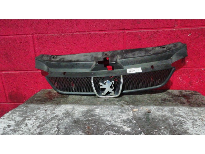 Recambio de rejilla delantera para peugeot 406 berlina (s1/s2) 2.0 hdi | ... 2.0 hdi | ... referencia OEM IAM   