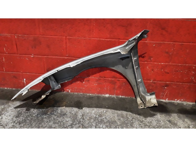Recambio de aleta delantera derecha para alfa romeo 147 (190) 1.9 jtd cat referencia OEM IAM    Recambio de aleta delantera derecha para alfa romeo 147 (190) 1.9 jtd cat referencia OEM IAM