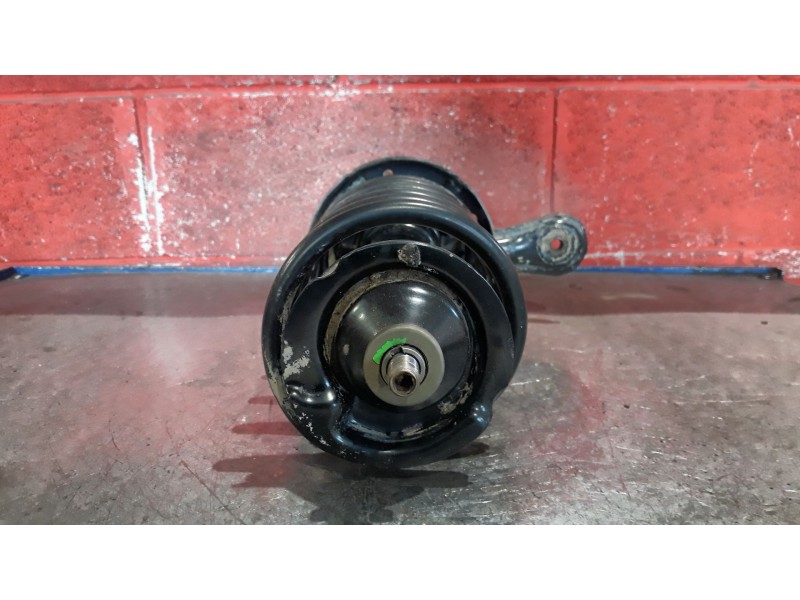 Recambio de amortiguador delantero derecho para audi 90 90 2.0 e referencia OEM IAM    Recambio de amortiguador delantero derecho para audi 90 90 2.0 e referencia OEM IAM