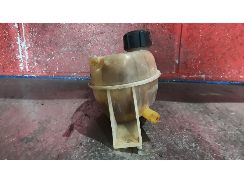 Recambio de deposito expansion para renault trafic combi (ab 4.01) 6 - plazas (l2h1) acristalado parcial 2,9t combi largo refere