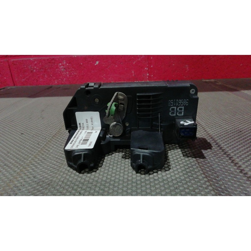 Recambio de cerradura puerta trasera derecha para opel zafira a  | 0.99 - 0.05  | 0.99 - 0.05 referencia OEM IAM   