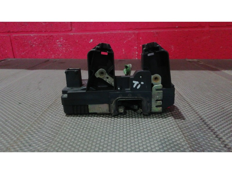 Recambio de cerradura puerta trasera izquierda para opel zafira a  | 0.99 - 0.05  | 0.99 - 0.05 referencia OEM IAM   