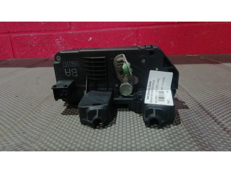 Recambio de cerradura puerta trasera izquierda para opel zafira a  | 0.99 - 0.05  | 0.99 - 0.05 referencia OEM IAM   