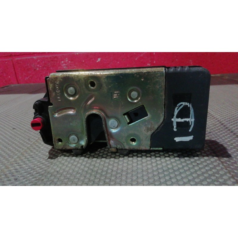 Recambio de cerradura puerta trasera izquierda para opel zafira a  | 0.99 - 0.05  | 0.99 - 0.05 referencia OEM IAM   