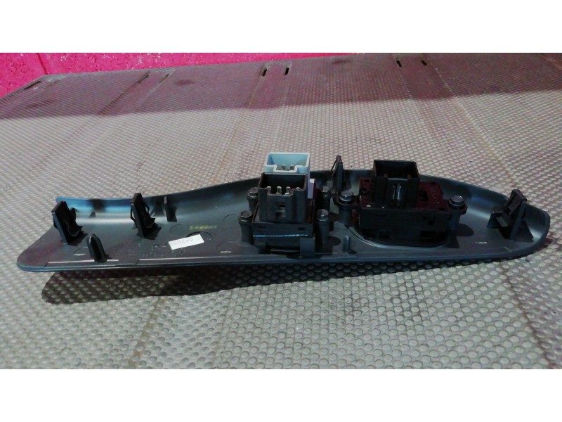 Recambio de mando elevalunas delantero izquierdo para chrysler neon (pl)  | 0.00 - 0.03  | 0.00 - 0.03 referencia OEM IAM   