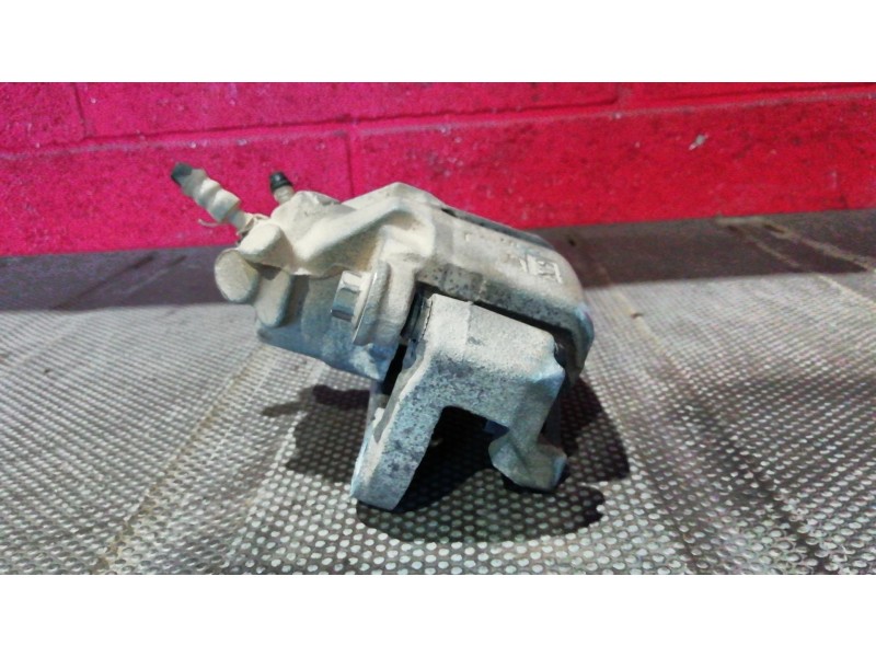 Recambio de pinza freno delantera derecha para daihatsu terios 1.3 cx 4wd referencia OEM IAM   