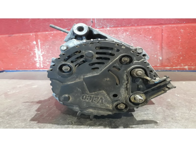Recambio de alternador para bmw serie 3 berlina (e36) 2.5 turbodiesel cat | 0.90 - 0.98 2.5 turbodiesel cat | 0.90 - 0.98 refere