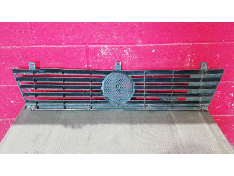 Recambio de rejilla delantera para mercedes vito caja cerrada (bm 638) 2.2 16v cdi turbodiesel cat | 0.96 - 0.03 vito caja cerra