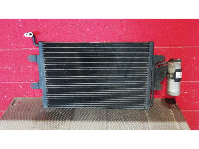 Recambio de condensador radiador aire acondicionado para seat ibiza (6k1) 1.4 16v referencia OEM IAM   