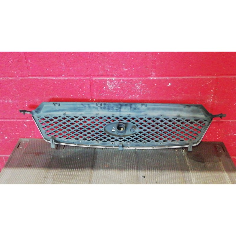 Recambio de rejilla delantera para ford focus c-max (cap) ambiente (d) | 0.03 - ... ambiente (d) | 0.03 - ... referencia OEM IAM