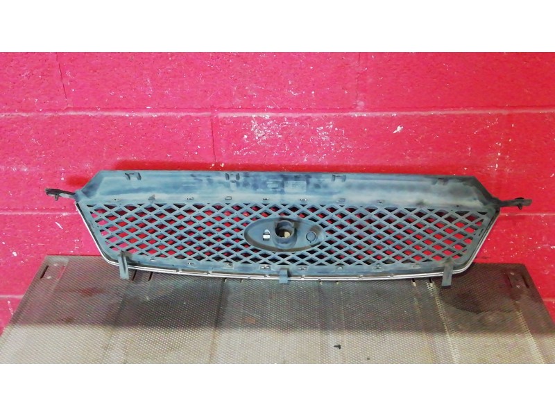 Recambio de rejilla delantera para ford focus c-max (cap) ambiente (d) | 0.03 - ... ambiente (d) | 0.03 - ... referencia OEM IAM