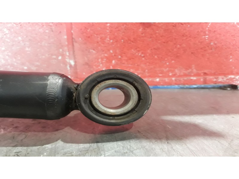Recambio de amortiguador trasero derecho para toyota corolla verso (r1) 1.8 luna | 02.04 - 12.09 1.8 luna | 02.04 - 12.09 refere