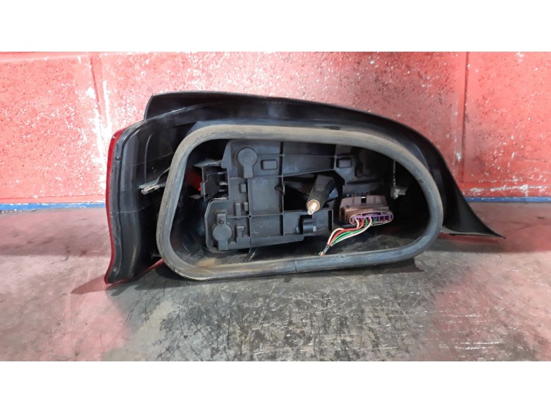 Recambio de piloto trasero derecho para citroen saxo  | 0.99 - 0.03  | 0.99 - 0.03 referencia OEM IAM   