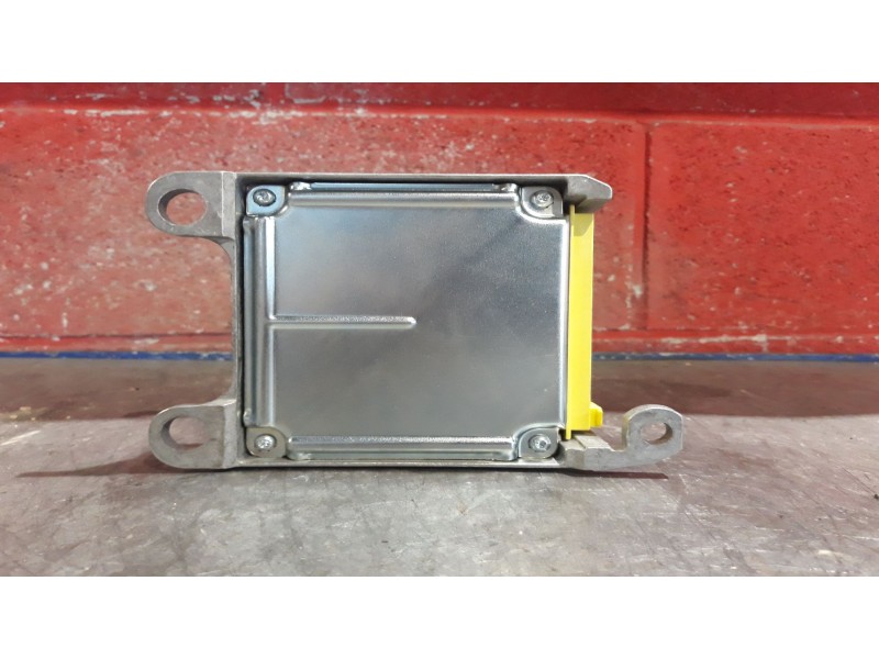 Recambio de centralita airbag para toyota corolla (e12)  | 0.02 - 0.07  | 0.02 - 0.07 referencia OEM IAM 8917002260  