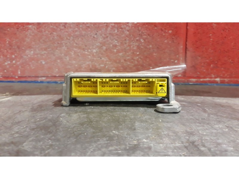 Recambio de centralita airbag para toyota corolla (e12)  | 0.02 - 0.07  | 0.02 - 0.07 referencia OEM IAM 8917002260  
