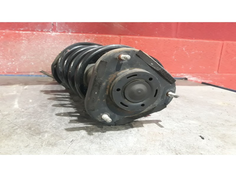 Recambio de amortiguador delantero derecho para toyota corolla (e12)  | 0.02 - 0.07  | 0.02 - 0.07 referencia OEM IAM   