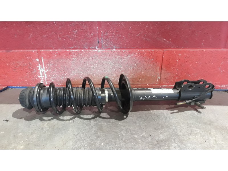 Recambio de amortiguador delantero derecho para toyota yaris (ksp9/scp9/nlp9) 1.4 turbodiesel cat referencia OEM IAM   