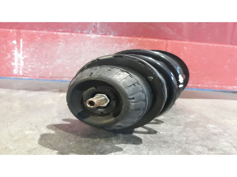 Recambio de amortiguador delantero derecho para toyota yaris (ksp9/scp9/nlp9) 1.4 turbodiesel cat referencia OEM IAM   