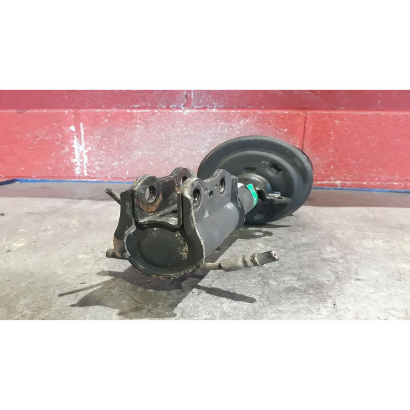 Recambio de amortiguador delantero derecho para toyota yaris (ksp9/scp9/nlp9) 1.4 turbodiesel cat referencia OEM IAM   