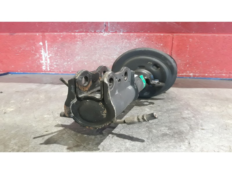 Recambio de amortiguador delantero derecho para toyota yaris (ksp9/scp9/nlp9) 1.4 turbodiesel cat referencia OEM IAM   