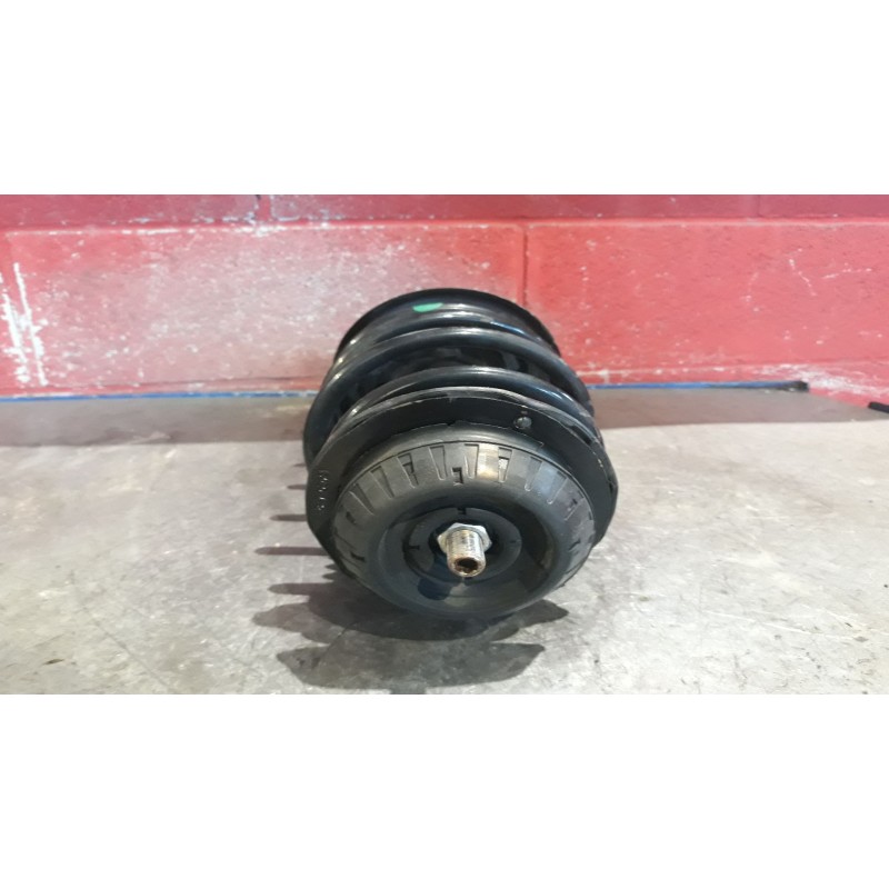 Recambio de amortiguador delantero izquierdo para toyota yaris (ksp9/scp9/nlp9) 1.4 turbodiesel cat referencia OEM IAM   