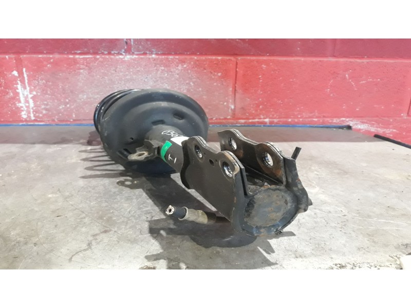 Recambio de amortiguador delantero izquierdo para toyota yaris (ksp9/scp9/nlp9) 1.4 turbodiesel cat referencia OEM IAM   