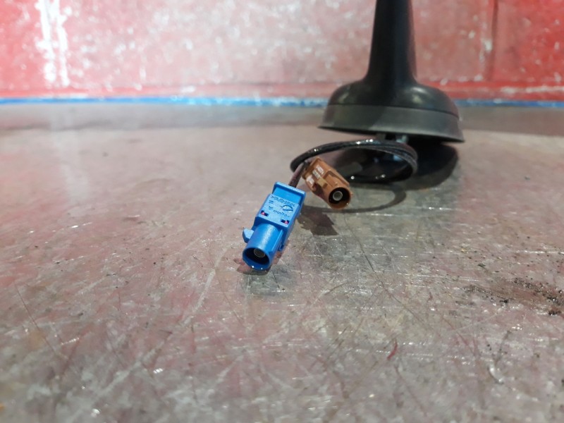 Recambio de antena para skoda fabia (5j2 )  | 0.07 - ...  | 0.07 - ... referencia OEM IAM 3C0035507N   Recambio de antena para skoda fabia (5j2 )  | 0.07 - ...  | 0.07 - ... referencia OEM IAM 3C0035507N