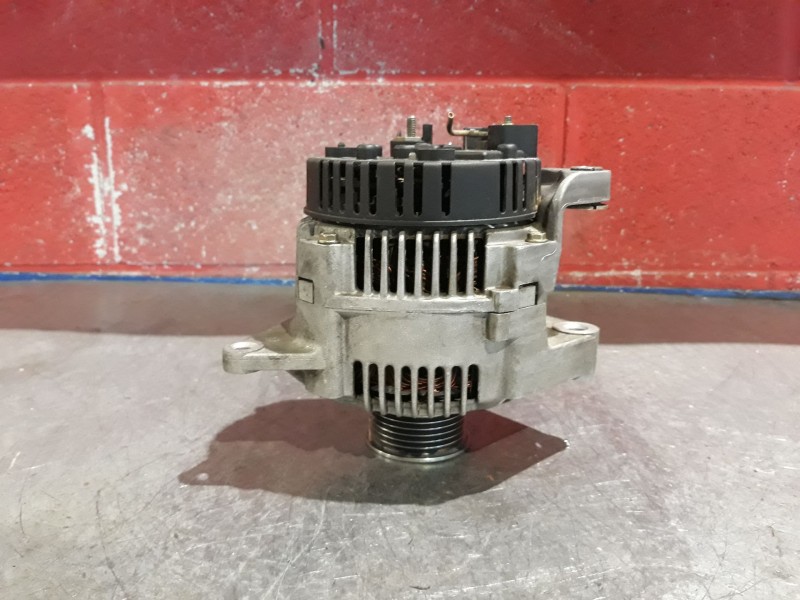 Recambio de alternador para renault laguna referencia OEM IAM   