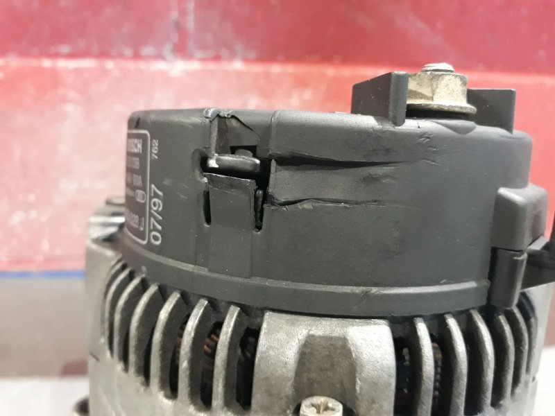 Recambio de alternador para volkswagen passat referencia OEM IAM 0123320038 028903028J 