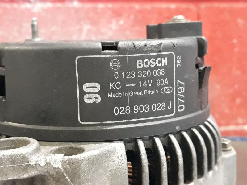 Recambio de alternador para volkswagen passat referencia OEM IAM 0123320038 028903028J 