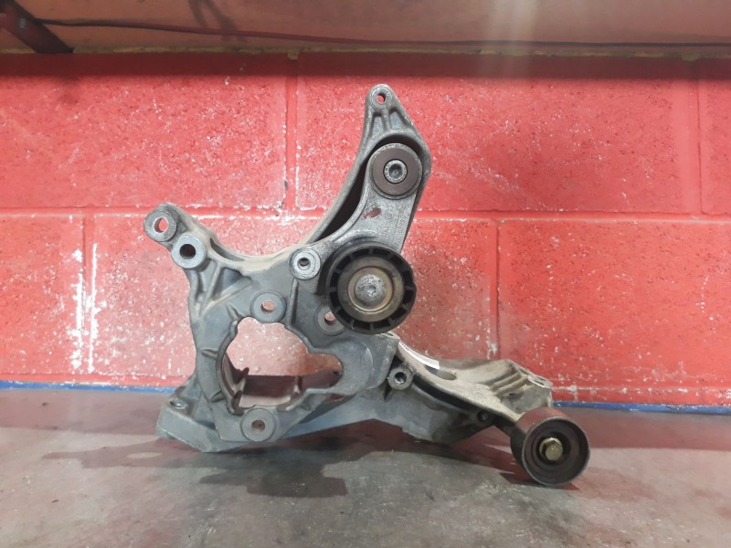 Recambio de soporte alternador para renault megane i coupe fase 2 (da..) 1.9 dci dynamique | 10.00 - 12.02 1.9 dci dynamique | 1