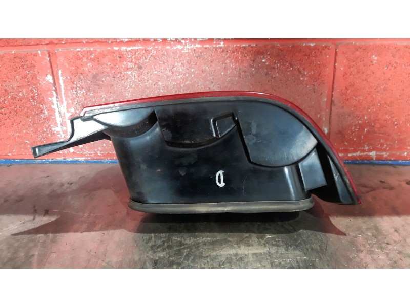 Recambio de piloto trasero derecho para citroen saxo  | 0.99 - 0.03  | 0.99 - 0.03 referencia OEM IAM   