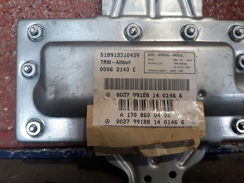 Recambio de airbag lateral delantero derecho para mercedes clase c (w202) berlina 180 (202.018) referencia OEM IAM    Recambio de airbag lateral delantero derecho para mercedes clase c (w202) berlina 180 (202.018) referencia OEM IAM
