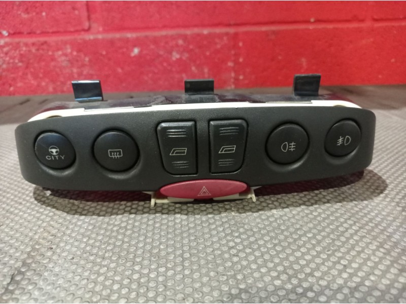 Recambio de mando elevalunas delantero izquierdo para fiat punto berlina (188) 1.2 16v elx | 08.99 - 12.01 1.2 16v elx | 08.99 -
