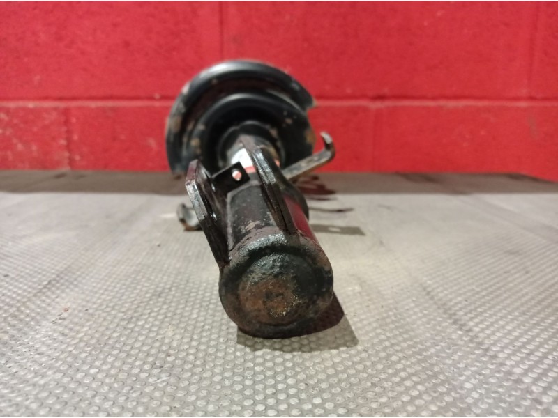 Recambio de amortiguador delantero derecho para renault clio iii  | 0.05 - ...  | 0.05 - ... referencia OEM IAM   