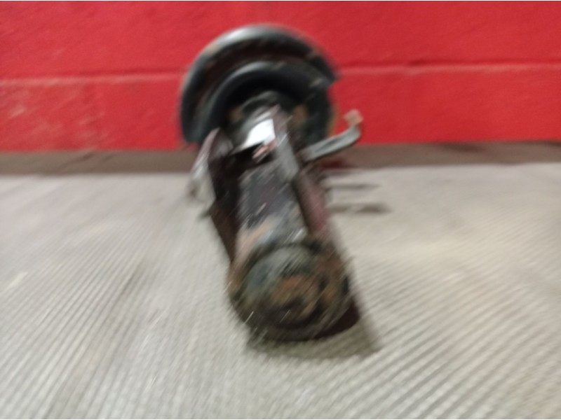 Recambio de amortiguador delantero izquierdo para renault clio iii  | 0.05 - ...  | 0.05 - ... referencia OEM IAM   